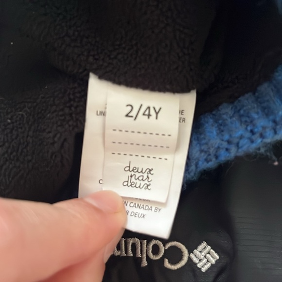 Deux par Deux hat and Columbia mittens. - Picture 3 of 3